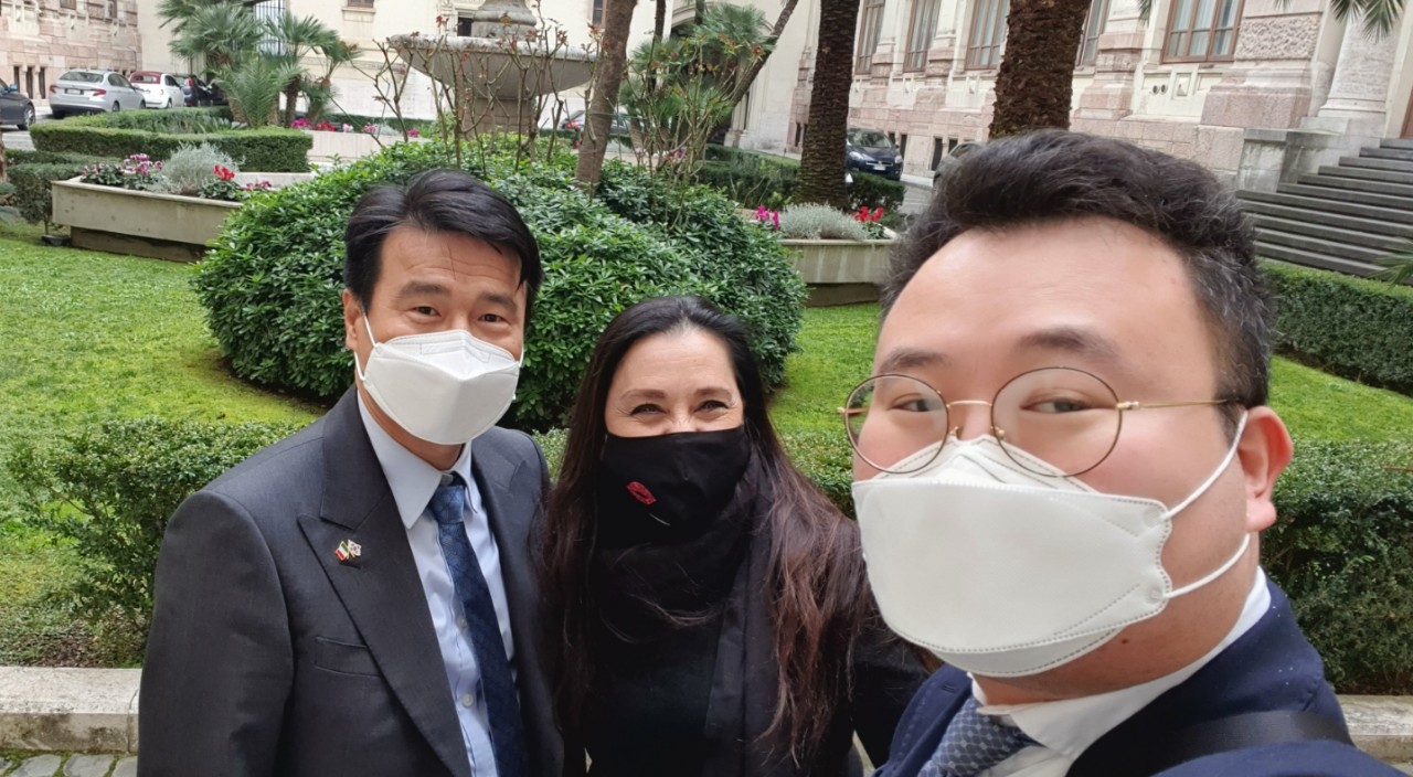 내 꿈을 이뤄준 부산외대